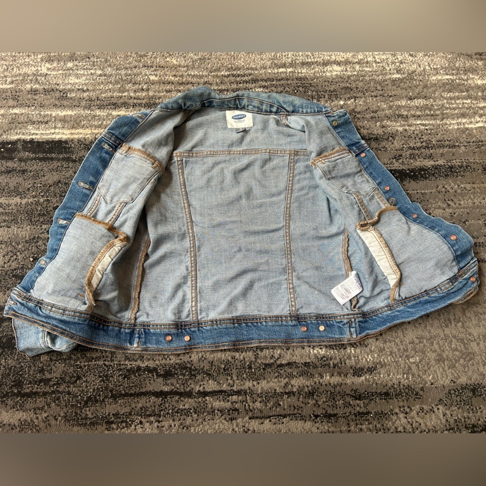 OLD NAVY Faded Denim Collared Jacket With Bronze Buttons & Pockets - Picture 8 of 9